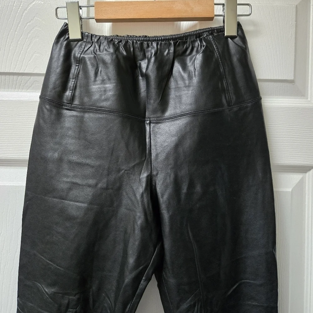 Wilfred Free Daria Black Pant High-waisted Vegan Leather leggings - Picture 3 of 6